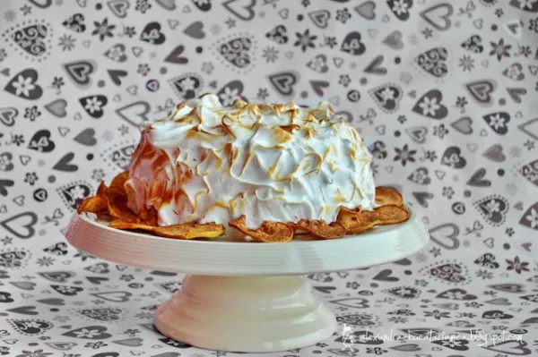 Tort cu mere si crema de zahar ars- prima incercare