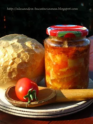 Fasole păstăi la borcan