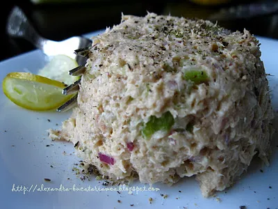 Salată de ton