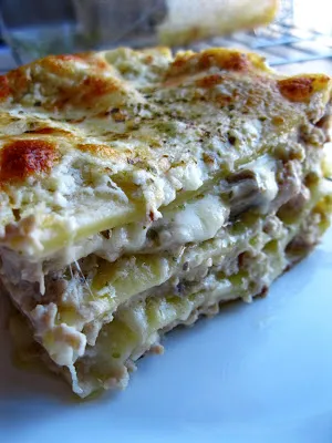 Lasagna cu pui în sos Alfredo