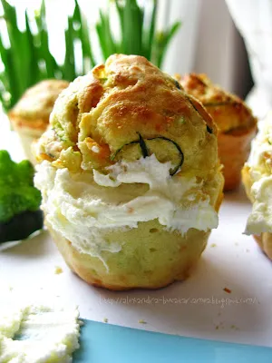 Brioşe sărate cu zucchini şi morcov