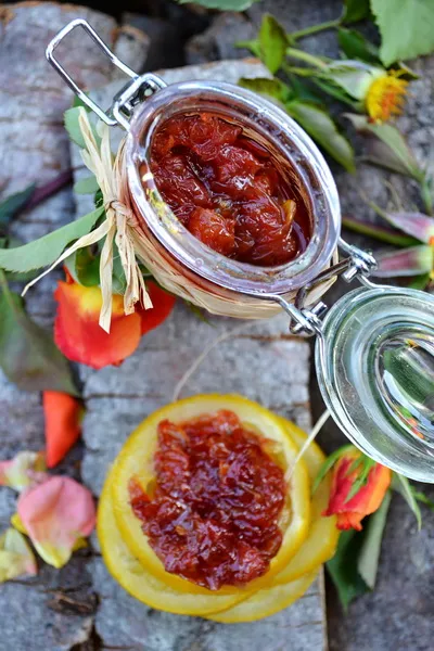 Dulceață de trandafiri