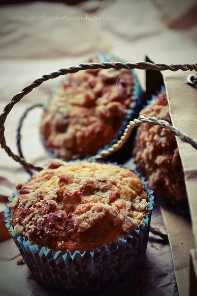 Muffins cu lămâie, scorțișoară și măr