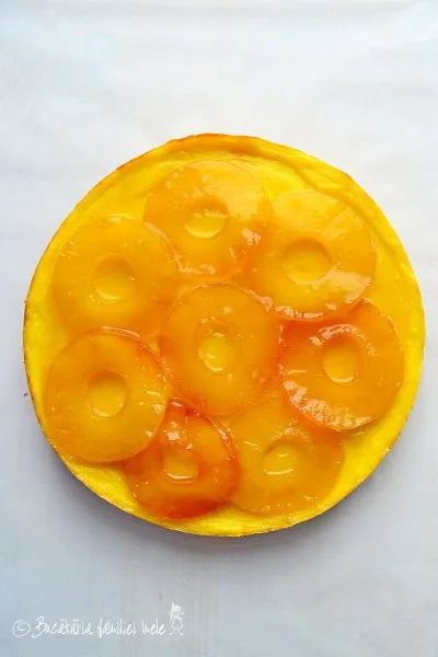 Cheesecake cu ananas caramelizat