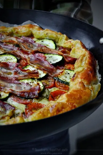 Galette cu pesto, rosii si mozarella