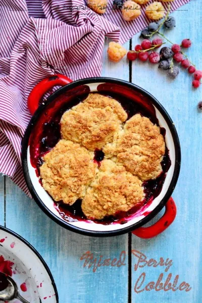 Cobbler cu fructe de padure