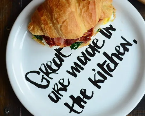 Best Croissant ever …. cu spanac, ou si bacon