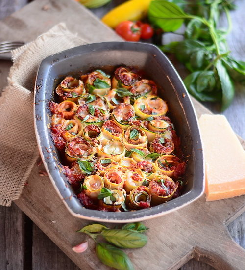 Lasagna vegetariană – Dovlecei, sos marinara, brânzeturi…la cuptor