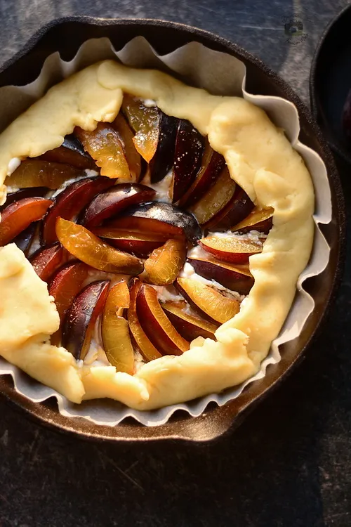 Galette cu prune si mascarpone, pate brisee, Pâte Brisée, Tarta cu prune, alex juncu, bucataria familiei mele