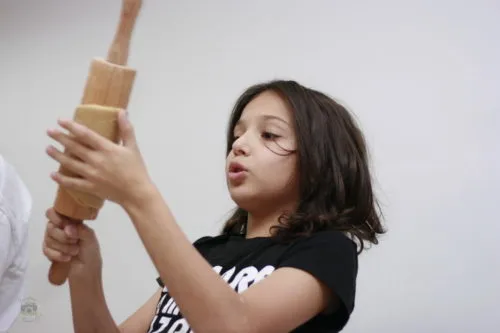 Atelier de gatit pentru copii - turta dulce- Alexandra Juncu