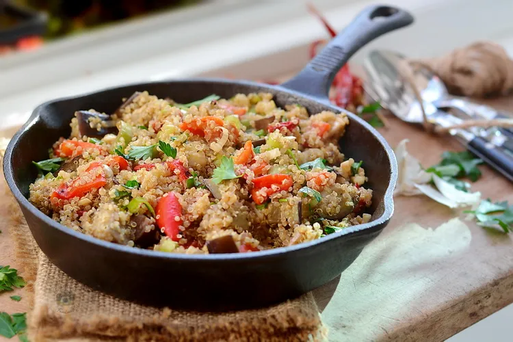  Quinoa cu legume - Bucataria familiei mele - Alex Juncu