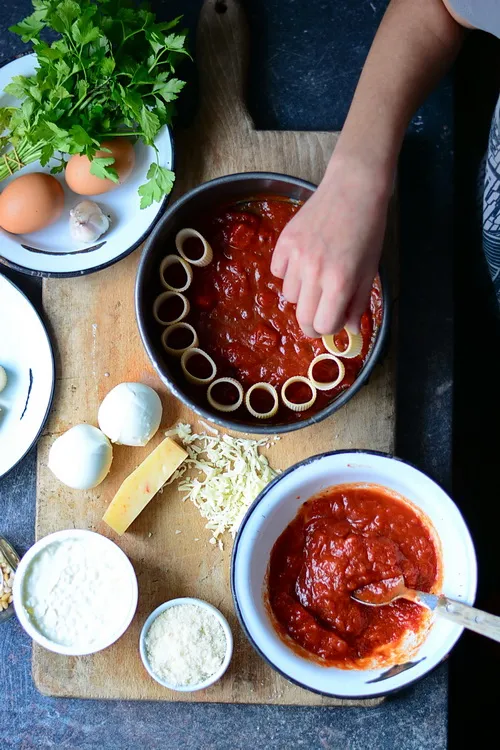 Paste cu 4 brânzeturi – paccheri quatro formaggi, gratinate -Bucataria familiei mele - Alex Juncu