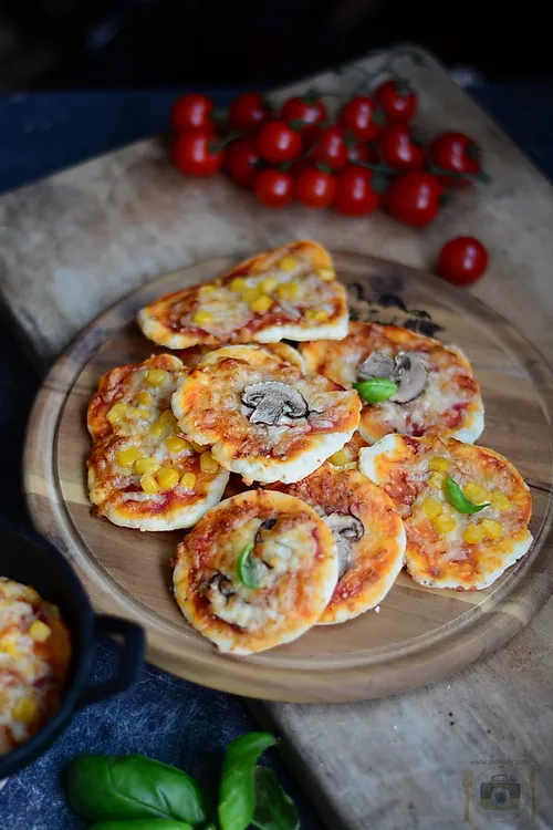 Mini pizza - Bucataria familiei mele -alexjuncu