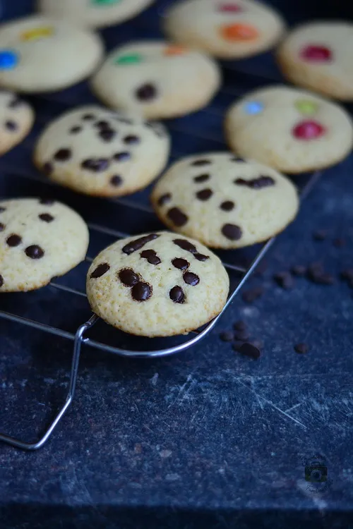Chocolate Chip Cookies - Biscuiti cu ciocolata si M&M- Bucataria familiei mele- Alex Juncu