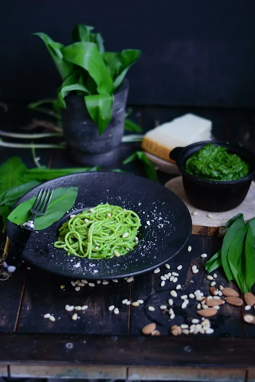 Pesto de leurda - Bucataria familiei mele