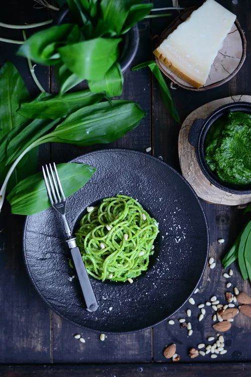 Paste cu Pesto de leurda - Bucataria familiei mele