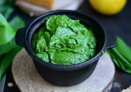 Pesto de leurdă
