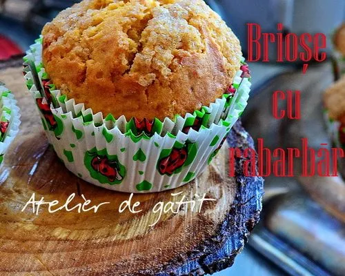 Atelier de gatit pentru copii – muffins cu rubarba