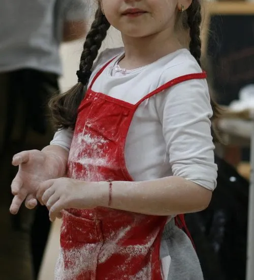 Atelier de gătit pentru copii – Rulouri cu scorțișoara