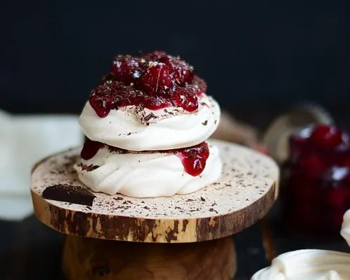 Black forest mini pavlova
