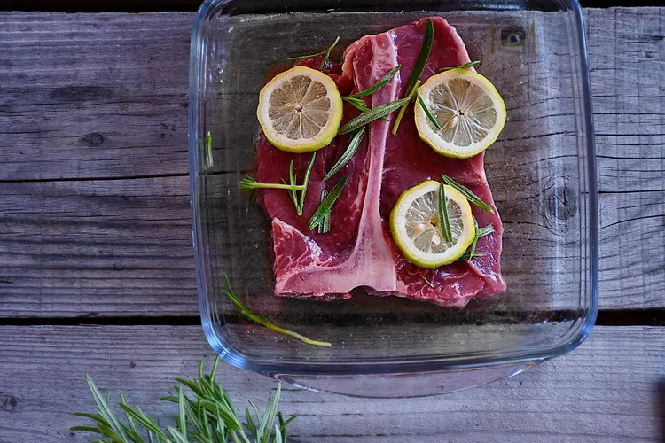 T-bone marinat - alex juncu - Bucataria familiei mele