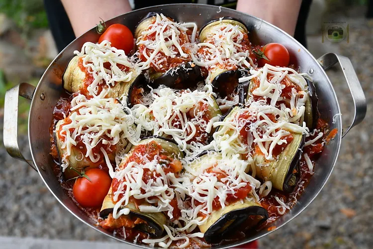 vinete cu mozzarella in sos marinara