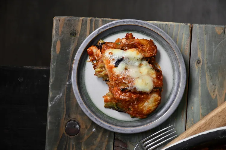 Vinete a la Parmigiana - Bucătăria familiei mele - alexjuncu.ro