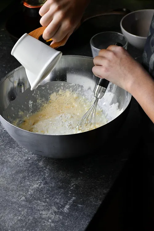 aluat Kaiserschmarrn - Bucătăria familiei mele - www.alexjuncu.ro