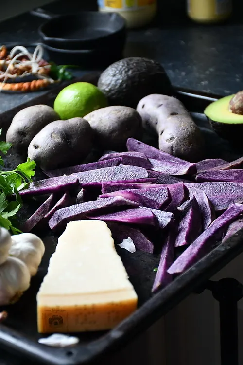 Cartofi prăjiți mov - Bucătăria familiei mele- www.alexjuncu.ro