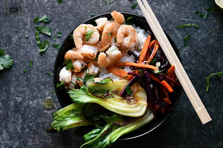 Shrimp cu bok choy - Bucătăria familiei mele - www.alexjuncu.ro