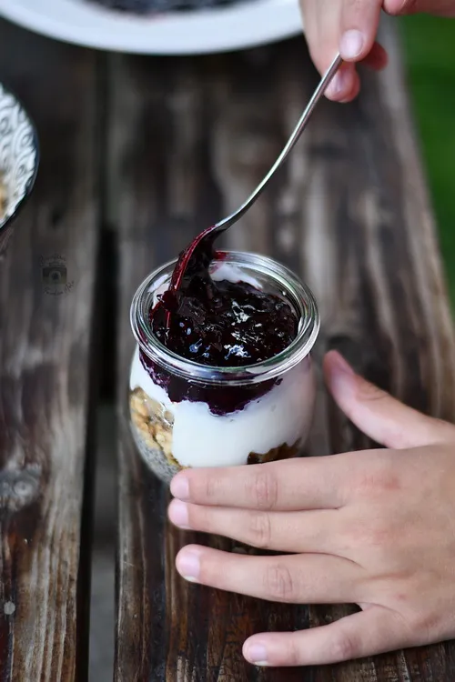 Cheesecake vegan cu fructe de pădure, granola și Chia- Bucătăria familiei mele - alex juncu