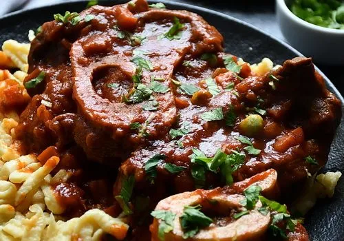 Osso buco cu Spätzle si gremolata