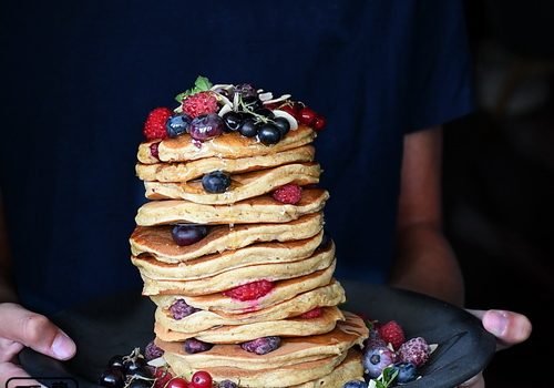 Pancakes cu făină de migdale și fructe de pădure / Clătite americane