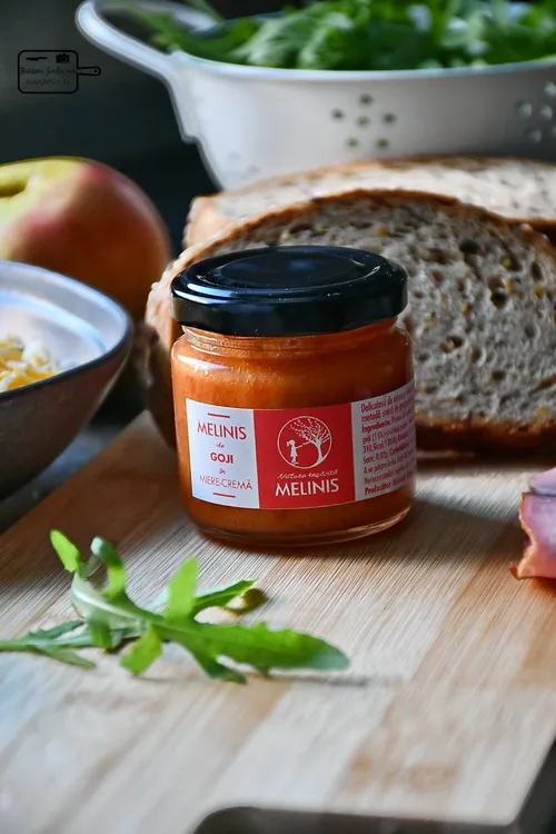 Panini cu mere, cheddar si bacon - Bucătăria familiei mele- www.alexjuncu.ro