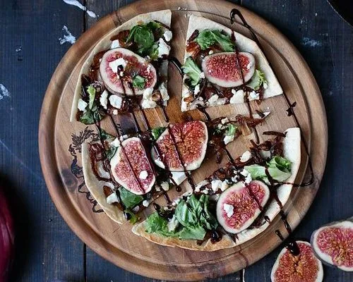 Flatbread cu smochine