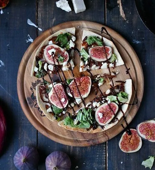 Flatbread cu smochine