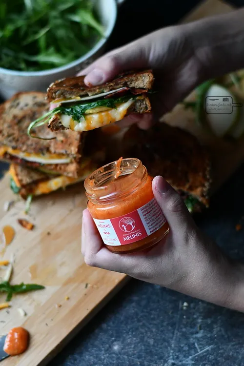 Sandwich cu cheddar, mere si bacon - Bucătăria familiei mele- www.alexjuncu.ro