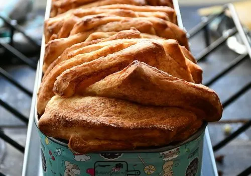 Cozonac felii sau pull-apart cinnamon bread
