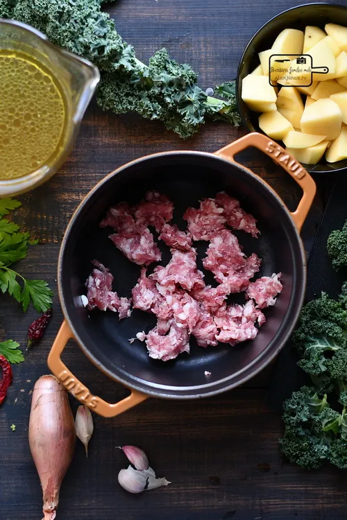 Salsiccia- Bucătăria familiei mele - www.alexjuncu.ro