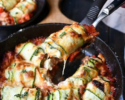 Rulouri de zucchini cu brânză/ Involtini di zucchine