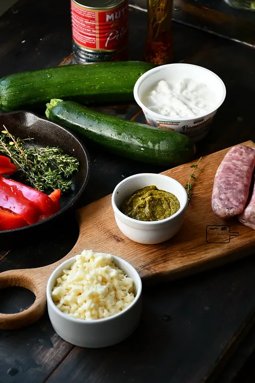 Rulouri de zucchini cu ricotta, salsiccia - Bucătăria familiei mele - www.alexjuncu.ro