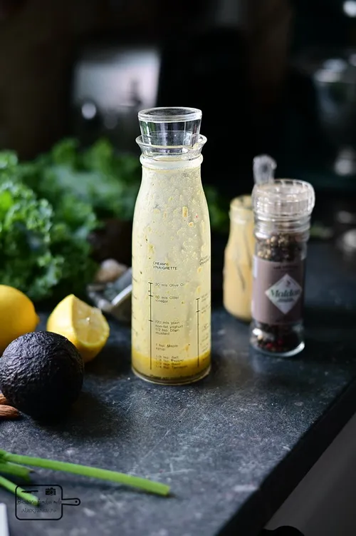Salata de kale cu quinoa cu dressing de muștar - Bucătăria familiei mele - www.alexjuncu.ro