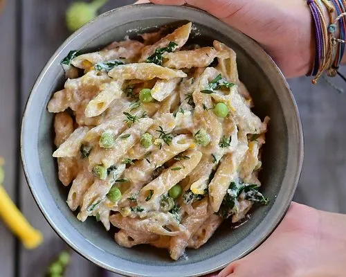 Paste într-o oală / one pot pasta – cu ricotta, dovlecel și lămâie