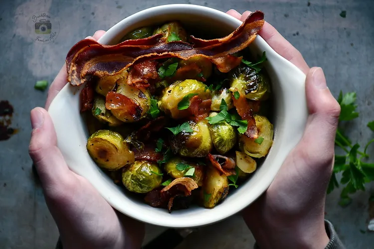 Varza de Bruxelles cu bacon și miere - Bucătăria Familiei mele - www.alexjuncu.ro