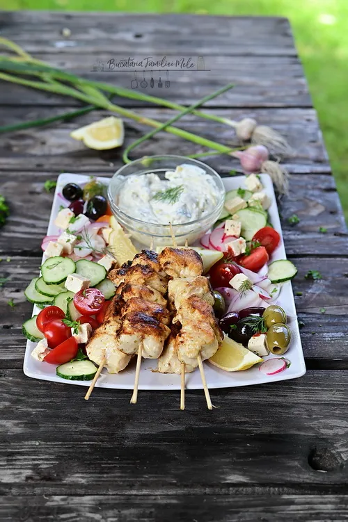 Frigărui de pui Souvlaki - Bucătăria familiei mele - www.alexjuncu.ro
