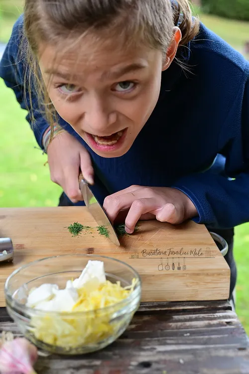 Frigărui de pui cu tzatziki - Bucătăria familiei mele - www.alexjuncu.ro