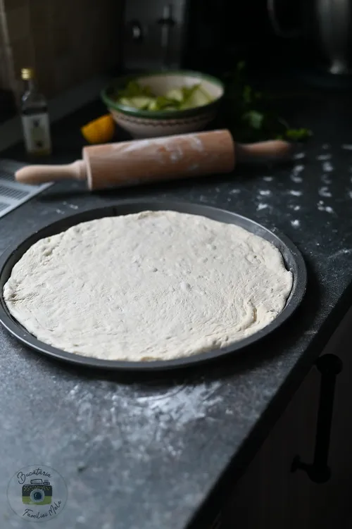 Aluat pizza - Bucătăria Familiei mele - www.alexjuncu.ro
