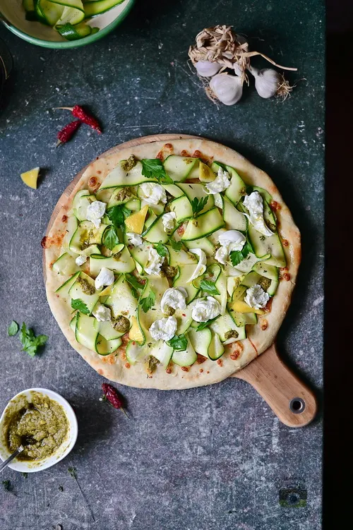 Pizza cu dovlecel- Bucătăria familiei mele- www.alexjuncu.ro