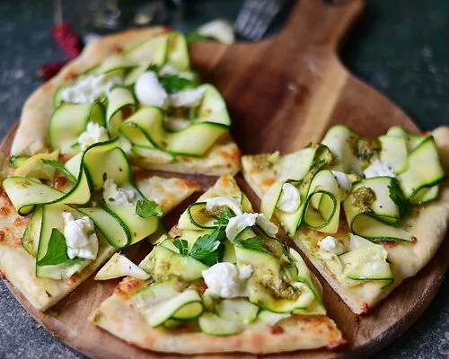 Pizza cu zucchini
