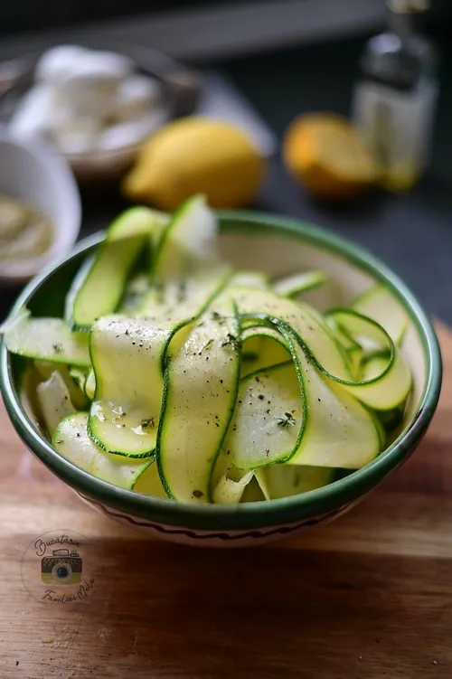 Zucchini marinat - Bucătăria Familiei mele - www.alexjuncu.ro